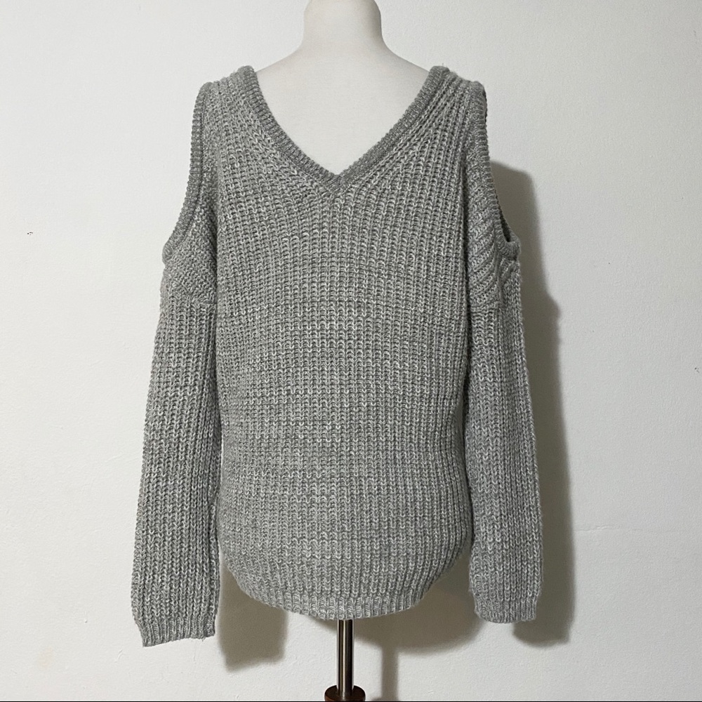 COTTON ON Gray Knitted Shoulder Cutout Swe… - Picture 2 of 5